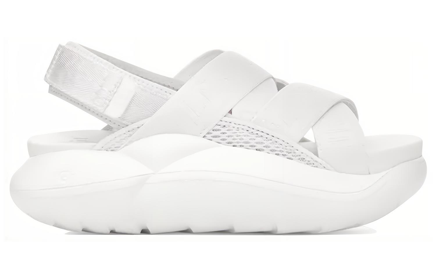 Order UGG LA雲系列 露趾松糕涼鞋 女款 白