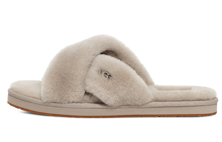 (W) UGG Leisure Slip-On 'Goat Brown'