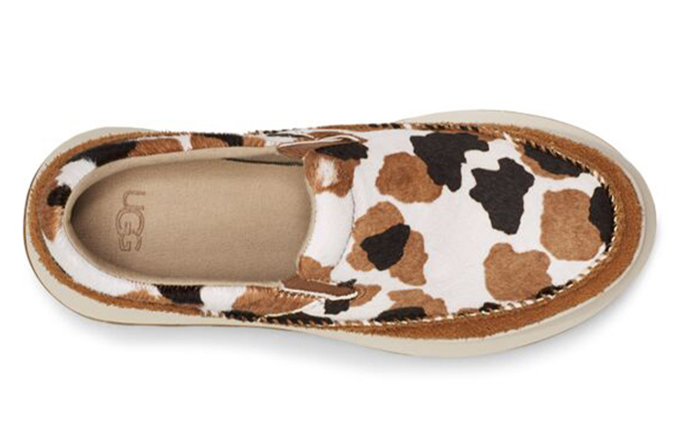 Shop UGG Marin Slip-On 牛紋休閒板鞋 女款 栗色