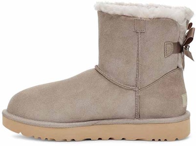 UGG Mini Bailey Brooch 迷你貝莉胸針款加絨雪地靴 女款 牡蠣色 Buy UGG Mini Bailey Brooch 迷你貝莉胸針款加絨雪地靴 女款 牡蠣色