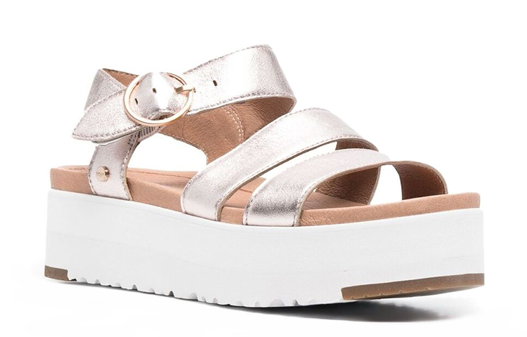 Order (W) UGG 厚底メタリックシルバーサンダル (UGG Atsuzoko Metarikku Shirubā Sandaru) 16677146-GATA