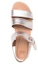Shop (W) UGG 厚底メタリックシルバーサンダル (UGG Atsuzoko Metarikku Shirubā Sandaru) 16677146-GATA