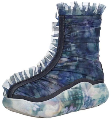 (Women) UGG Ruffle Boot Print Collina Strada Dark Blue Floral 1170430-DFL Lookbook (Women) UGG Ruffle Boot Print Collina Strada Dark Blue Floral 1170430-DFL