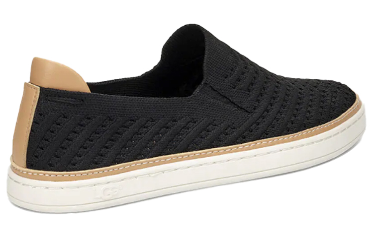 Shop (W) UGG Sammy Chevron Sneaker ''Zwart'' 1102560-BLK
