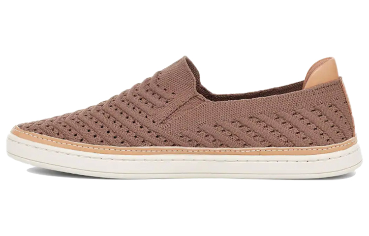 Buy (W) UGG Sammy Chevron Sneaker ''Bruin'' 1102560-CRBO