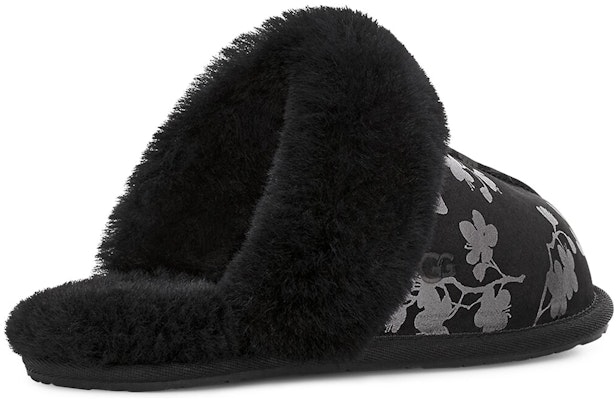 (W) UGG Scuffette II 'Floral Foil Hitam' 1119510-BLK Purchase (W) UGG Scuffette II 'Floral Foil Hitam' 1119510-BLK