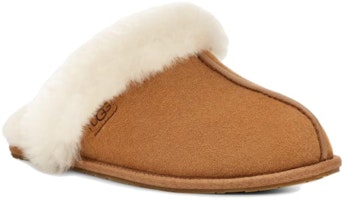 (W) UGG Scuffette II Regenerate Selipar Coklat Chestnut 1143953-CHE Lookbook (W) UGG Scuffette II Regenerate Selipar Coklat Chestnut 1143953-CHE