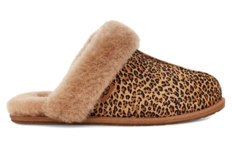 Order (W) UGG Scuffette II Pantoffel ''Chestnut Zwart'' 1151833-CHE