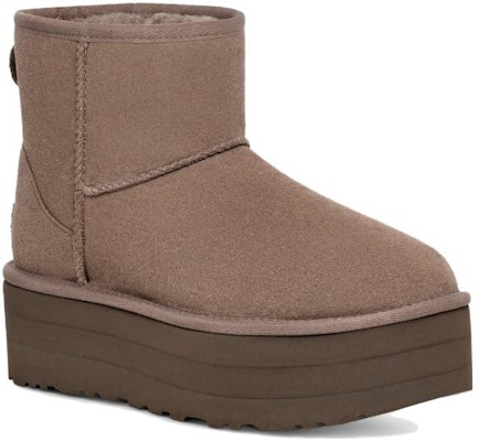 (W) UGG Bota Corta 'Clásica Chestnut' 1134991-SKP Lookbook (W) UGG Bota Corta 'Clásica Chestnut' 1134991-SKP