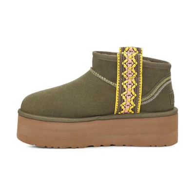 (W) UGG Short Boot 'Fashion Embroidery - Olive Green'