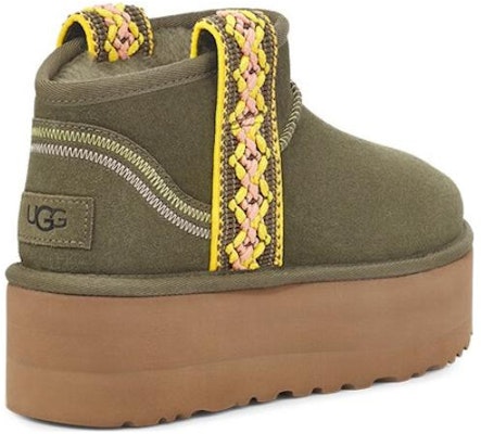 (W) UGG Sepatu Boot Pendek 'Bordir Fashion - Hijau Zaitun' 1138491-BTOL Purchase (W) UGG Sepatu Boot Pendek 'Bordir Fashion - Hijau Zaitun' 1138491-BTOL
