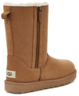UGG 雙層牛皮 保暖時尚 短筒靴 女款 棕色 Lookbook UGG 雙層牛皮 保暖時尚 短筒靴 女款 棕色