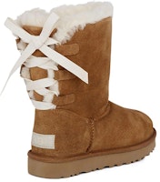 (W) UGG Sepatu Jumbo Pita Fleece Coklat Lapis Bulu 1110706-CHE Shop (W) UGG Sepatu Jumbo Pita Fleece Coklat Lapis Bulu 1110706-CHE