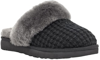 (W) UGG Sandal Cozy 'Hitam' 1117659-BLK Lookbook (W) UGG Sandal Cozy 'Hitam' 1117659-BLK