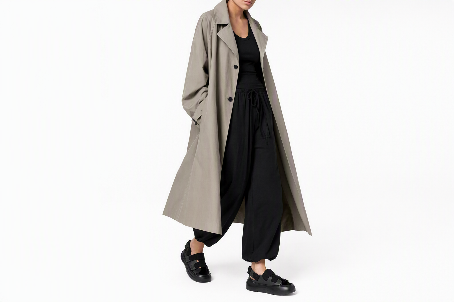 Order (W) UGG Sandale Stratus ''Noir'' 1152686-BLK