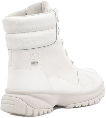 (Women) UGG UGGDakota Slipper 'Chestnut' 1112330-WHT Lookbook (Women) UGG UGGDakota Slipper 'Chestnut' 1112330-WHT