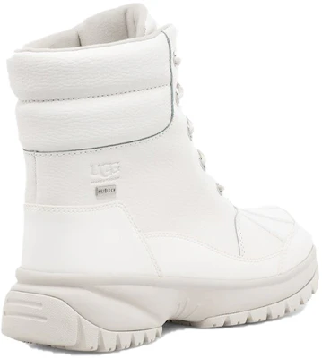 (W) UGG UGGDakota Selipar 'Chestnut' 1112330-WHT Lookbook (W) UGG UGGDakota Selipar 'Chestnut' 1112330-WHT