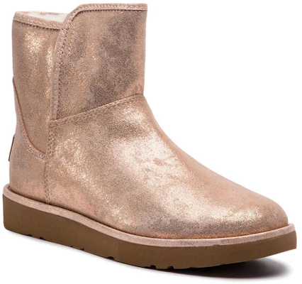 UGG W Abree Mini Satardust 雪地靴 女款 棕黃色 Lookbook UGG W Abree Mini Satardust 雪地靴 女款 棕黃色