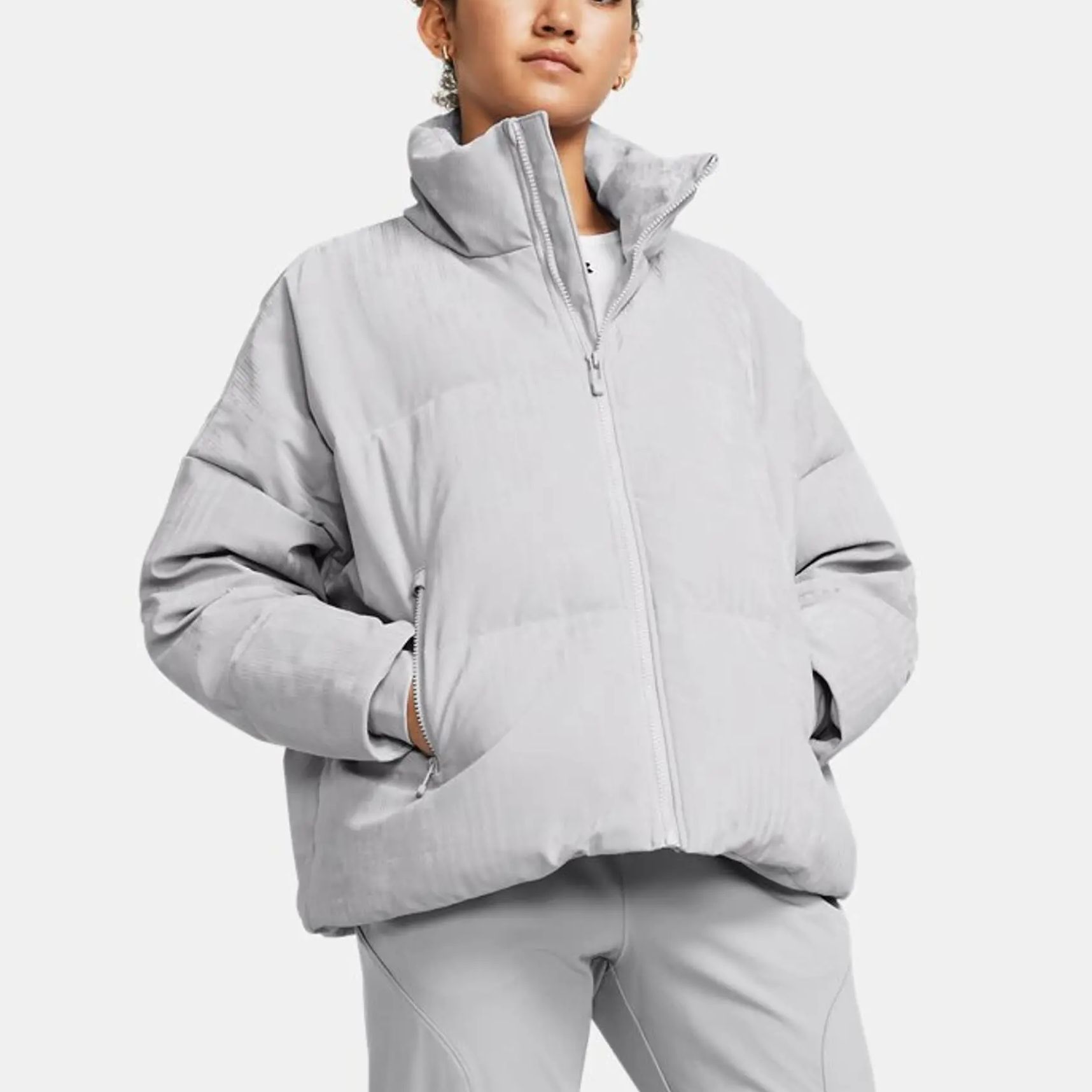 Details for (W) Under Armour Jaket Pendek Puffer Latihan Kelabu Lelaki. 1378859-014