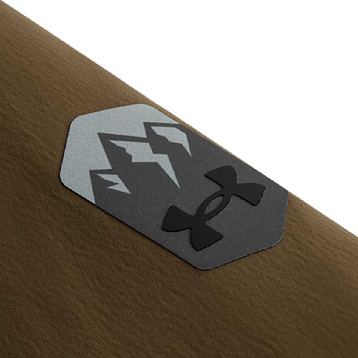 Shop (W) Under Armour Serie Urban Nature Chaqueta Cálida Confort Marrón Coyote. 1389311-498