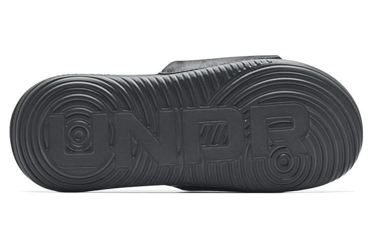 Shop (W) Under Armour Ansa Graphic Sandalia Negra 3024436-102