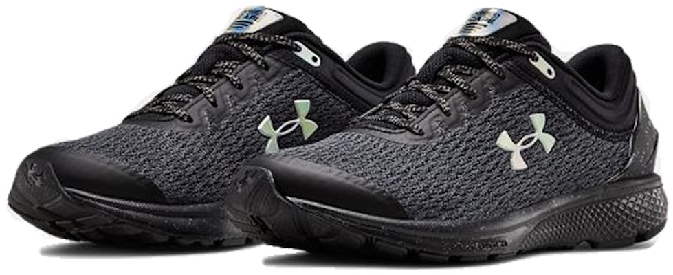(W) 언더아머 차지드 이스케이프 3 블랙 운동화 3021966-003 Lookbook (W) 언더아머 차지드 이스케이프 3 블랙 운동화 3021966-003