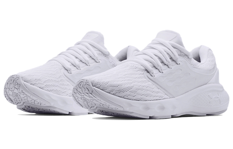 Lookbook (W) UAチャージド ヴァンテージ ホワイト 3023565-104