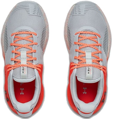 (W) UAホバー エイペックス グレー/オレンジ ランニングシューズ 3022209-102 Shop (W) UAホバー エイペックス グレー/オレンジ ランニングシューズ 3022209-102