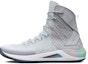 Buy (W) Under Armour Highlight Ace 'Putih Breeze Perak Metalik' 3024042-100
