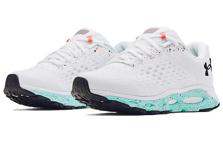 Lookbook (W) Under Armour HOVR Infinite 3 'Percikan Cat' Sneakers 3025096-100