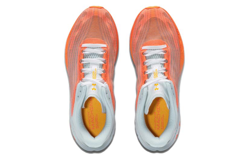 Shop (W) 언더아머 호버 마키나 3 브리즈 '그린 오렌지' 3025892-300