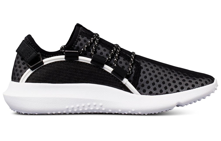 Order (W) Under Armour Rail Fit ''Nero Basso'' 3020139-001