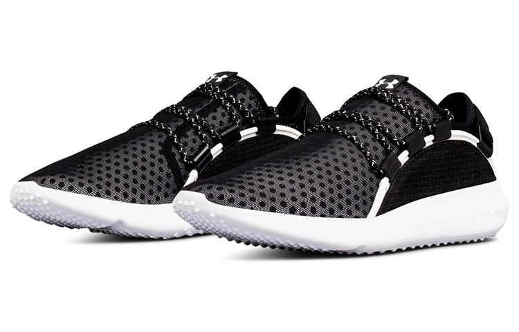 Lookbook (W) Under Armour Rail Fit ''Nero Basso'' 3020139-001