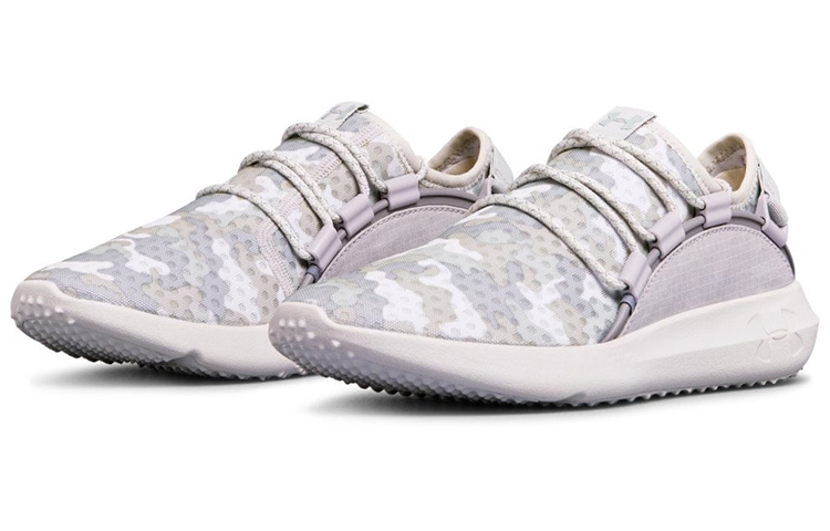 Lookbook (W) Under Armour Rail Fit ''Lichtpaars'' 3020139-105