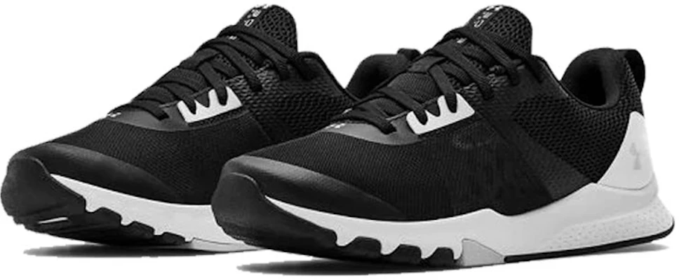 (W) Under Armour Tribase Edge Sepatu Lari Hitam 3022618-001 Lookbook (W) Under Armour Tribase Edge Sepatu Lari Hitam 3022618-001