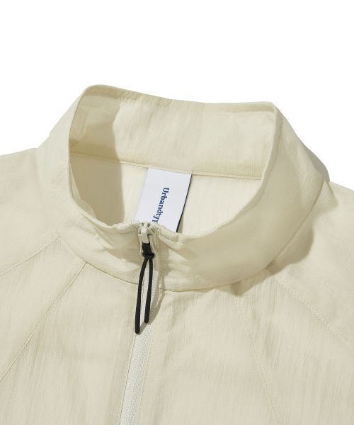 Details for (Women) URBANDTYPE Airlite High Neck Windbreaker Cream UBEAJP002CR