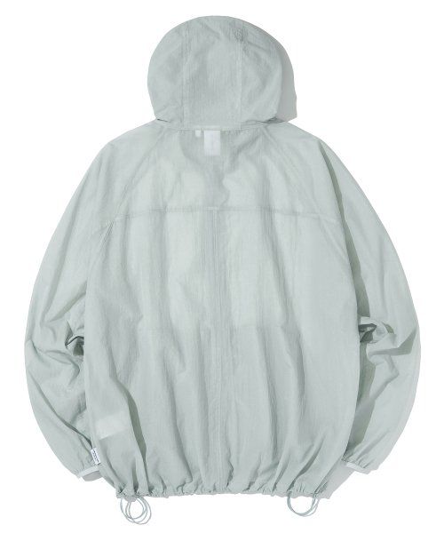 Lookbook (Women) URBANDTYPE Airlite Raglan Windbreaker Blue UBEAJP001BL