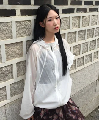 (Women) URBANDTYPE Airlite Raglan Windbreaker White UBEAJP001WH Lookbook (Women) URBANDTYPE Airlite Raglan Windbreaker White UBEAJP001WH