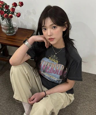 (W) 어반디타입 리버사이드 시티 티셔츠_차콜 UBFUTS004CH Lookbook (W) 어반디타입 리버사이드 시티 티셔츠_차콜 UBFUTS004CH