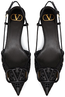 (W) Valentino 'Tacones Negros Bordados de Piel con Cordones' WW2S0Q70DUK0NO Lookbook (W) Valentino 'Tacones Negros Bordados de Piel con Cordones' WW2S0Q70DUK0NO