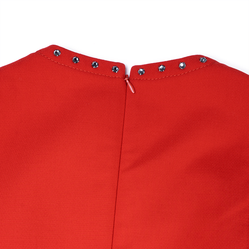 Sizing (W) Valentino Vestido Rojo SS22 Manga Corta con Detalles de Tachuelas. TB3VAQH54EJ157