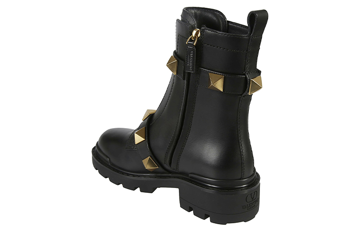 Lookbook (W) Valentino Sepatu Boot Kulit Hitam dengan Detail Stud WW0S0CJ3NKD0NO