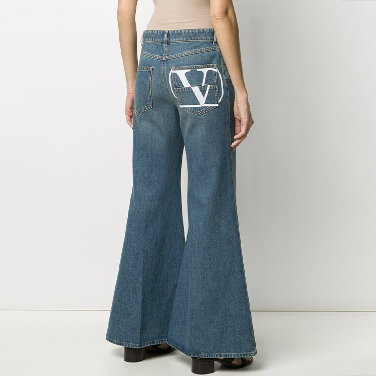 Purchase (W) Valentino FW21 Vaqueros Anchos Acampanados Logo Azul TB3DD08H4BD51B