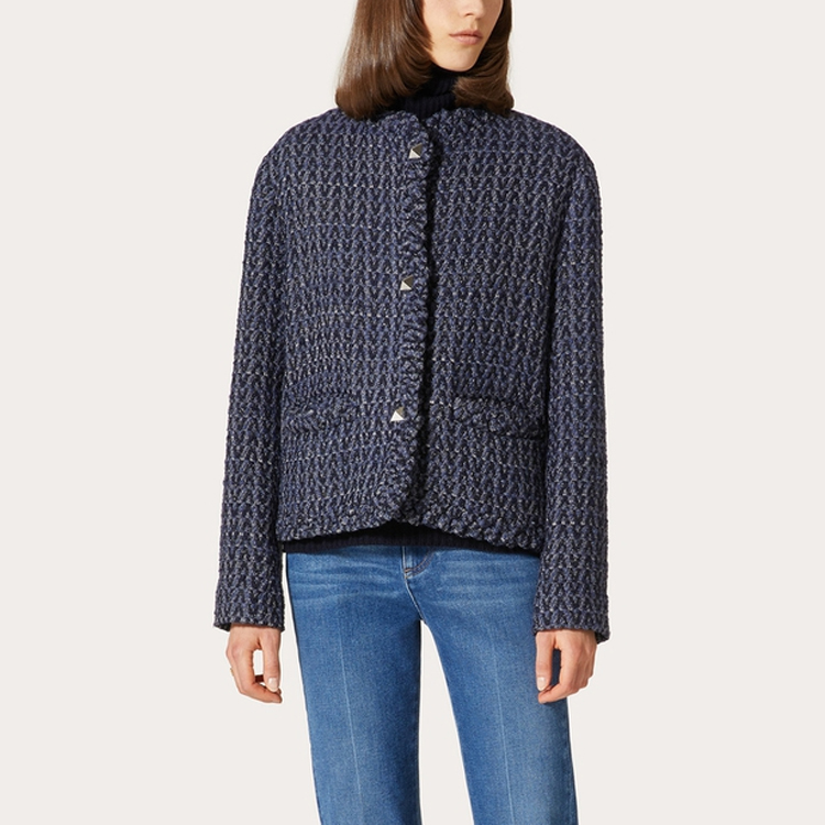 Lookbook (W) Valentino 2021秋冬款黑色宽松铆钉纽扣粗花呢夹克 WB3CE2776JD467