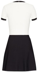 (W) 발렌티노 FW22 블랙 앤 화이트 투톤 숏슬리브 레이어드 드레스. 2B3KD09R7RM0AN Lookbook (W) 발렌티노 FW22 블랙 앤 화이트 투톤 숏슬리브 레이어드 드레스. 2B3KD09R7RM0AN