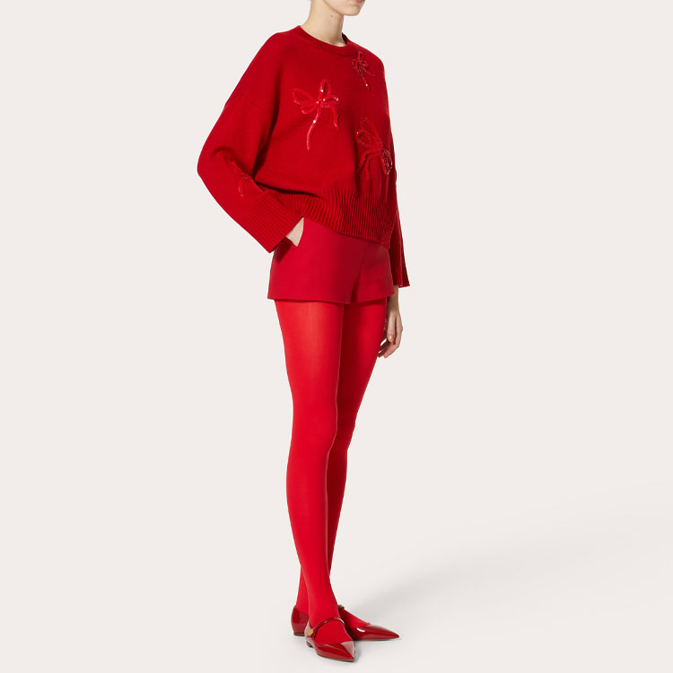 Lookbook (Women) Valentino FW22  High-Waisted Straight Casual Shorts Red with Metal V Logo 2B3RF1V51CF157