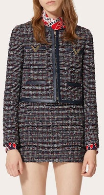 (W) Valentino FW22 Jaket Tweed Navy Blue Colorblock dengan Poket Zip 1B3CE2U07AHET6 Lookbook (W) Valentino FW22 Jaket Tweed Navy Blue Colorblock dengan Poket Zip 1B3CE2U07AHET6