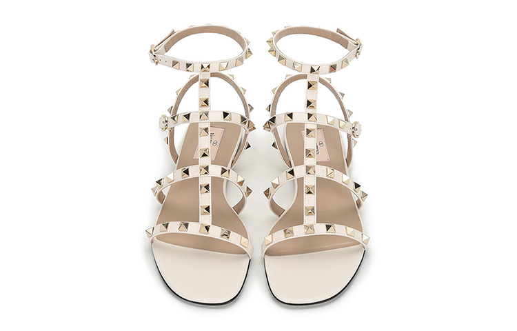 Shop (Women) Valentino Garavani 'Light Ivory Stud' VW2S0A05VODI16