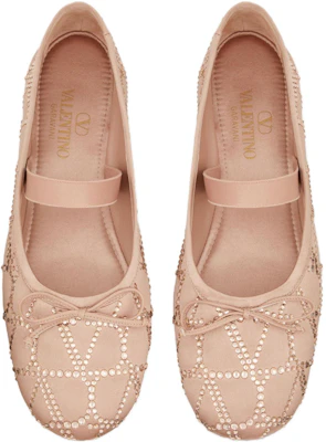 (Women) Valentino Garavani 'Soft Nude Bow' 3W2S0HE8UDSKDR Lookbook (Women) Valentino Garavani 'Soft Nude Bow' 3W2S0HE8UDSKDR
