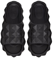 (W) Valentino Garavani Hitam 'Roman Stud Turtle' XW0S0EC7QNA0NO Lookbook (W) Valentino Garavani Hitam 'Roman Stud Turtle' XW0S0EC7QNA0NO